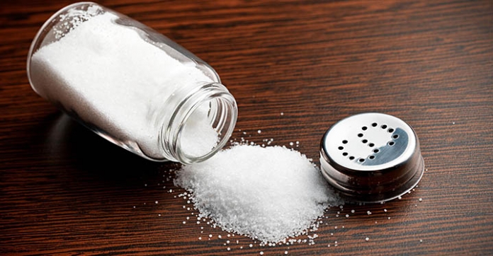فواید و مضرات مصرف نمک چیست؟