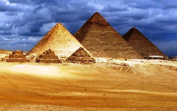 چرا فراعنه مصر باستان ساخت اهرام را متوقف کردند؟