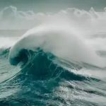 امواج غول پیکر در اقیانوس ها