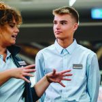 دستیار فروش