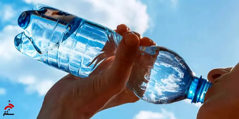 نوشیدن روزانه آب معدنی